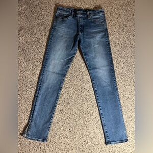 listing-status-banner